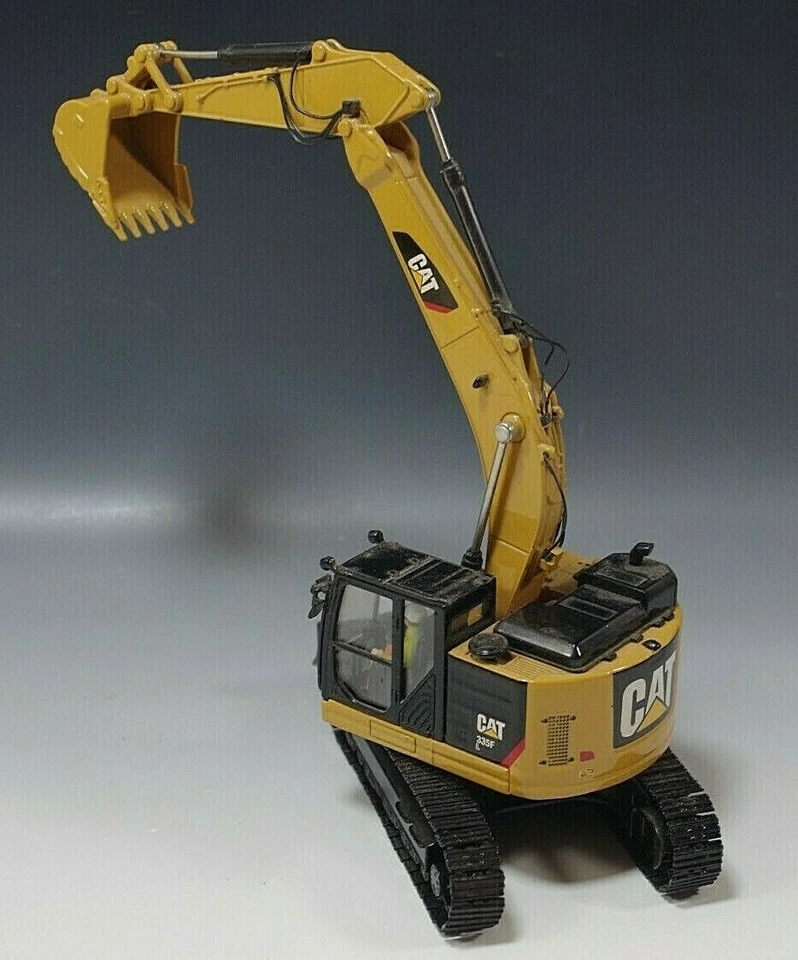 DM DIECAST MASTERS CAT 350F L HYDRAULIC EXCAVATOR METAL TIN 1/50 MODEL SCALE MIB - Image 4 of 4