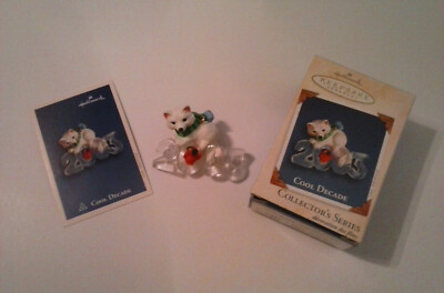 Hallmark Keepsake Ornament 2003 Cool Decade #4 White Artic Fox with Redbird