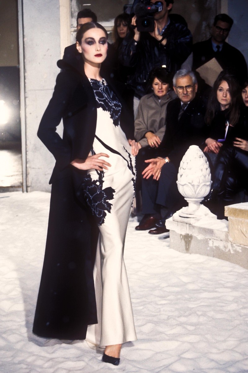 John Galliano Vintage Spring 1996 Black Seamless Carnation Low