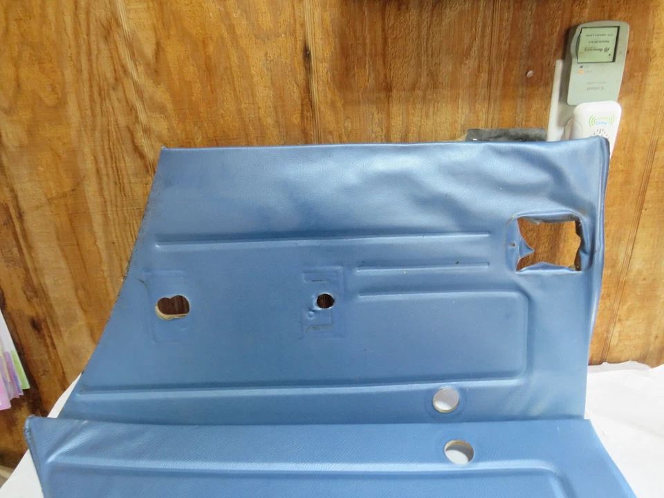 AMC AMERICAN RAMBLER ROGUE SCRAMBLER 1968 S/C paneles interiores traseros azul Foto 4 de 4