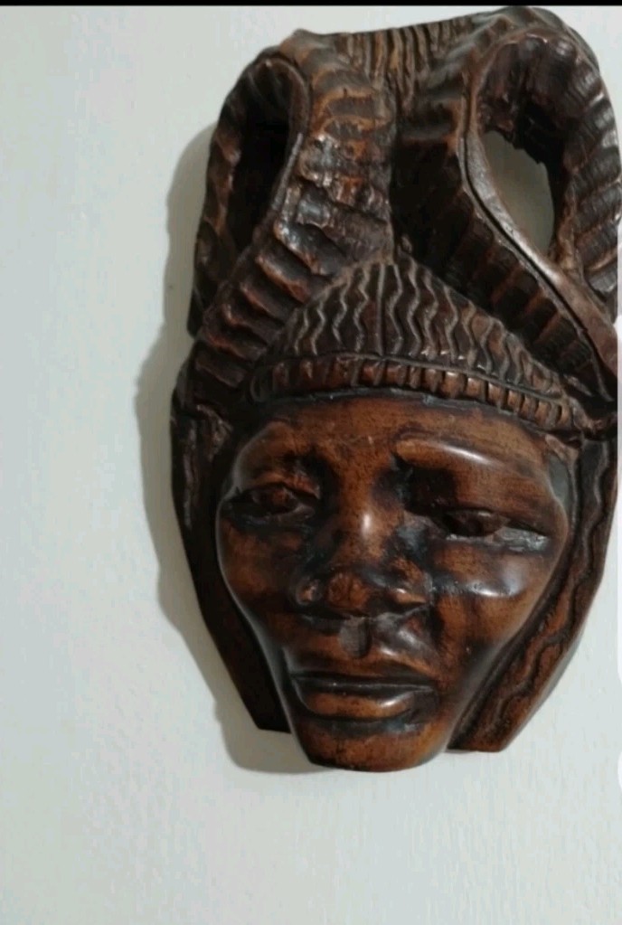 Vintage Hand Carved Wood Mask - Sculpture 9