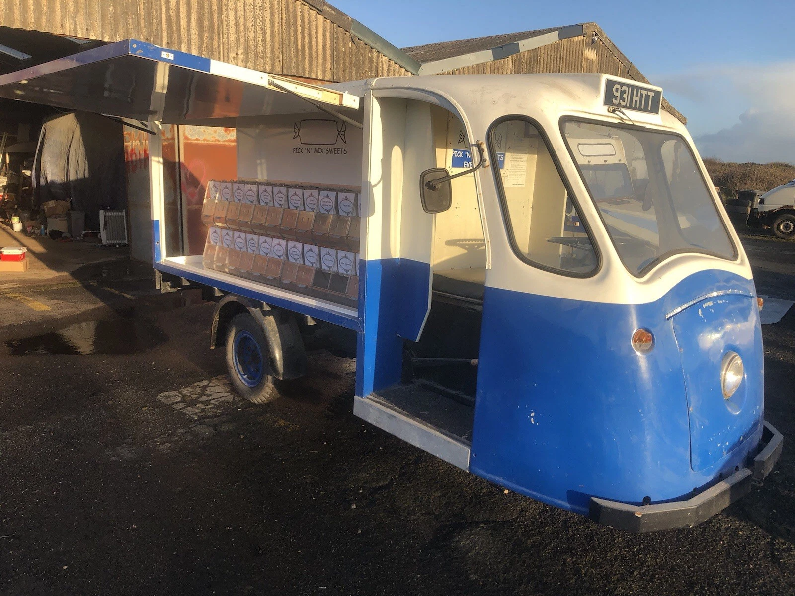 Wales & Edwards 3 Wheeled Electric Milk Float Pick N Mix Sweet Shop market stall - Picture 1 of 16