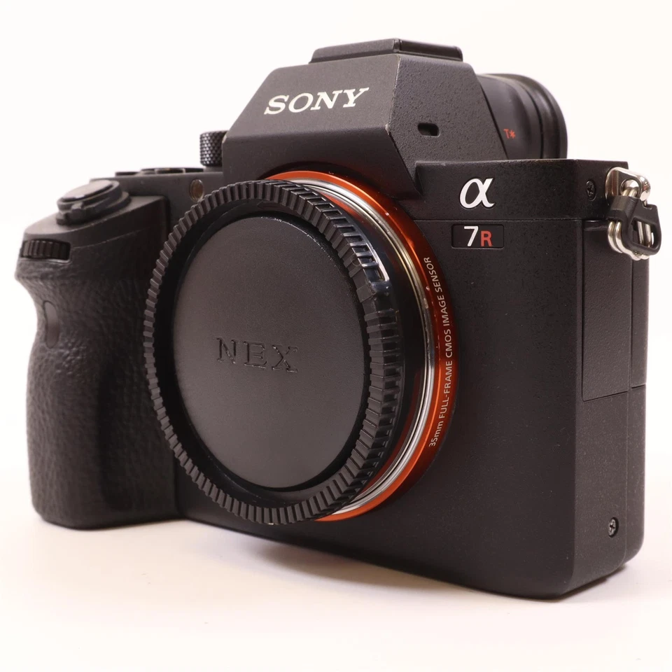 Sony Alpha 7R II, photo 3 of 5