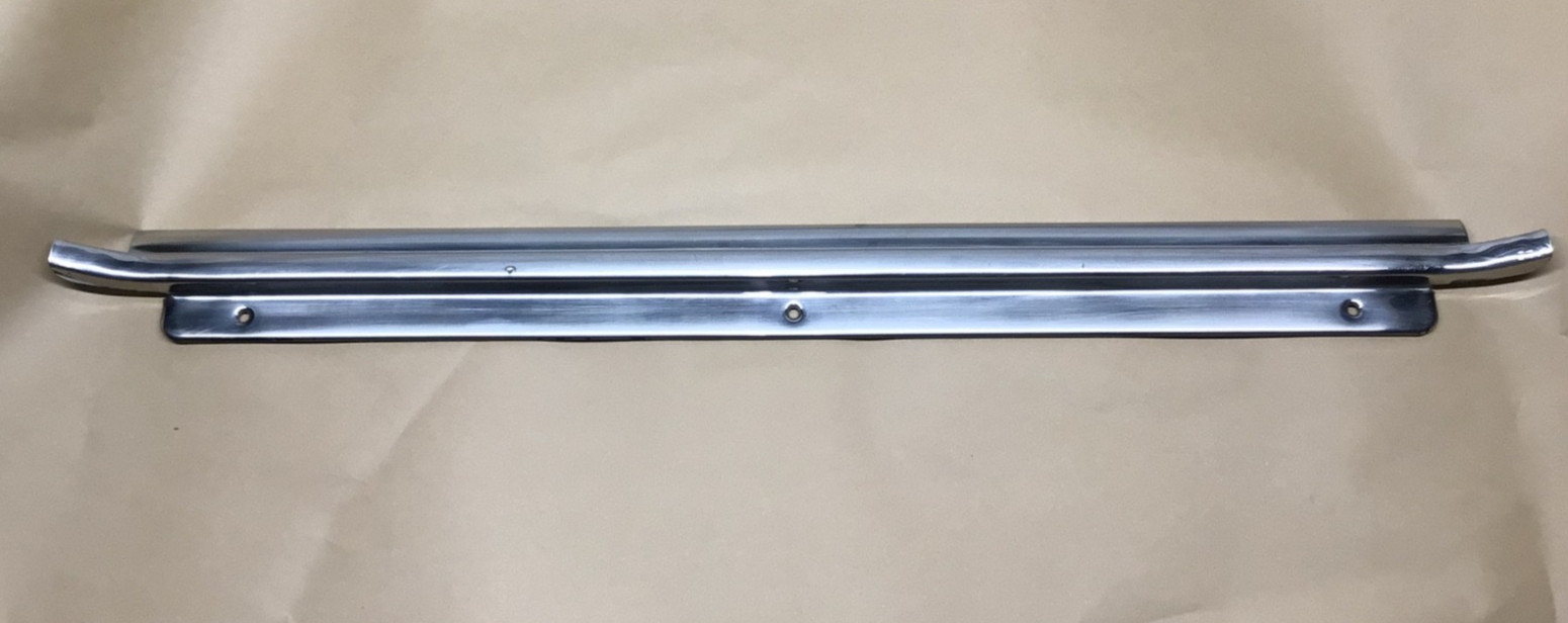 1966 -80 Rolls Royce Silver Shadow  Wraith II Front Right Door Sill Chrome Trim