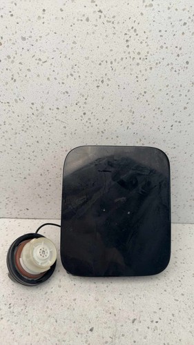 07 08 09 10 11 12 NISSAN VERSA Fuel Tank LID Door Cover Black