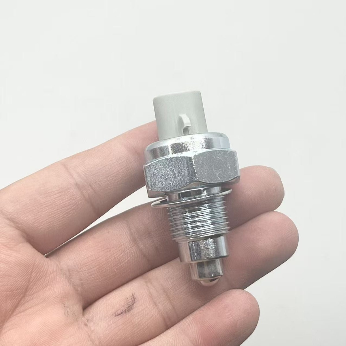 Back Up Lamp Switch For Toyota Reversing Light Switch 84210-12040