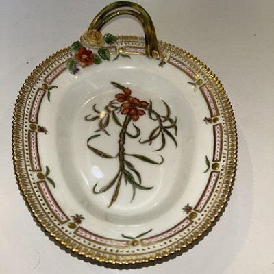 Royal Copenhagen Flora Danica Botanical Branch Handled Dish WOW