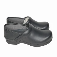 Dansko Professional Black Leather Slip Resistant Clogs Shoes Women Size 38