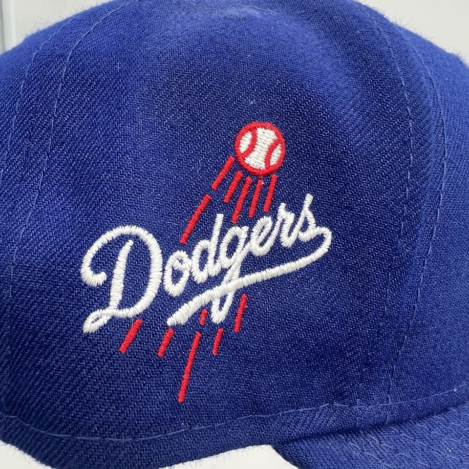 New Era Los Angeles Dodgers Basic SnapBack and Genuine Green fitted cap MLB  - Image 3 of 4