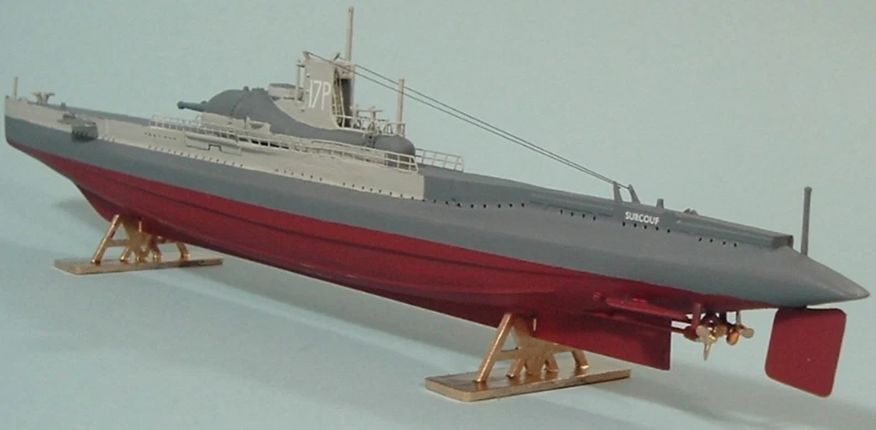 Как новый в коробке Heller 1/400 Французский WW2 SURCOUF Подводный Крейсер с Гидросамолетом - Изображение 4 из 4