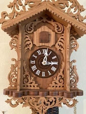 Cuckoo Clock Vintage-Style Exquisite Scroll Work