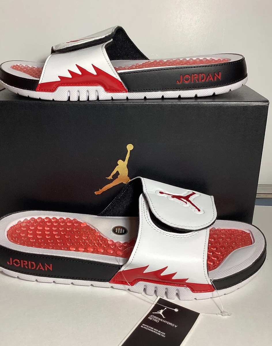 NIKE★JORDAN HYDRO V SLIDE★BLACK/FIRE RED-SILVER Men's Jordan Hydro V Retro Black/Fire Red-Silver (555501 061