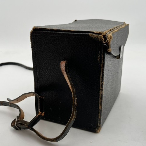VTG Eastman Kodak No. 2A Brownie Box Camera Uses Film #116 Comes W/ Case Display - Picture 14 of 19