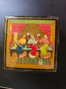 Russian lacquered box three sisters