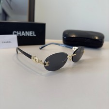 Classic Double C Small Oval Sunglasses