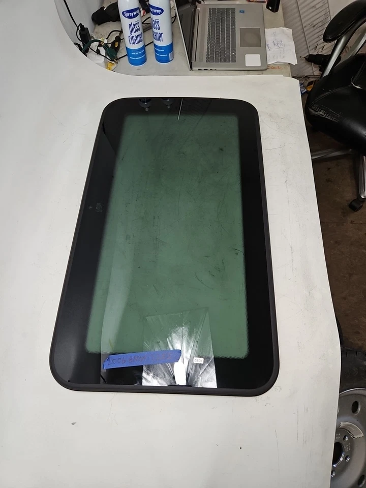 2006-11 BMW SUN ROOF SUNROOF GLASS E90 325i 330i 328i 335i SEDAN 4 Door sedan Foto 3 de 4