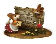 Wee Forest Folk M-239 Scamper (Retired)