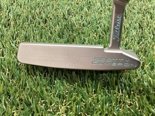 Scotty Cameron Special Select Newport 2 33in Putter RH Free Scotty Cameron Special Select Newport 2 33in Putter RH Free