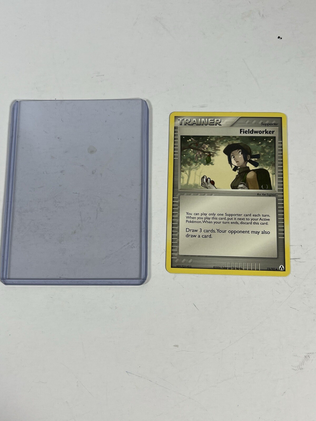 2006 Fieldworker 73/92 Pokemon Card w/protective Case