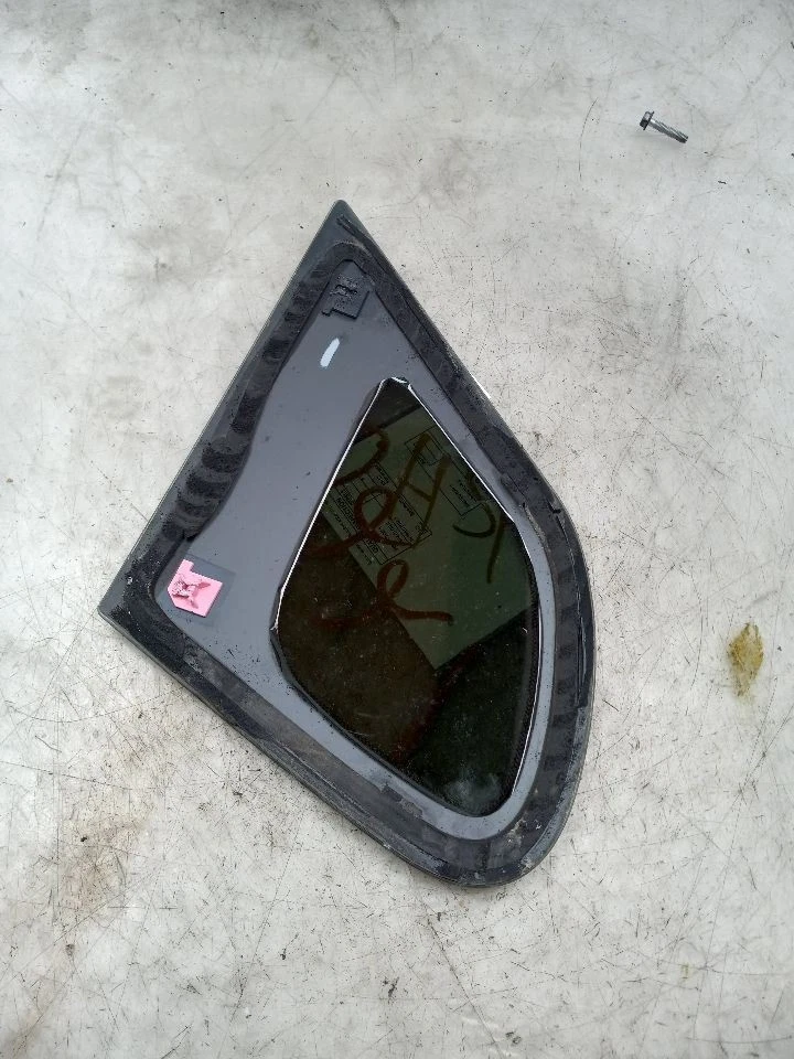 11 12 13 14 15 16 17 LEXUS CT200H PREMIUM PASSENGER RIGHT QUARTER GLASS - Image 2 of 4