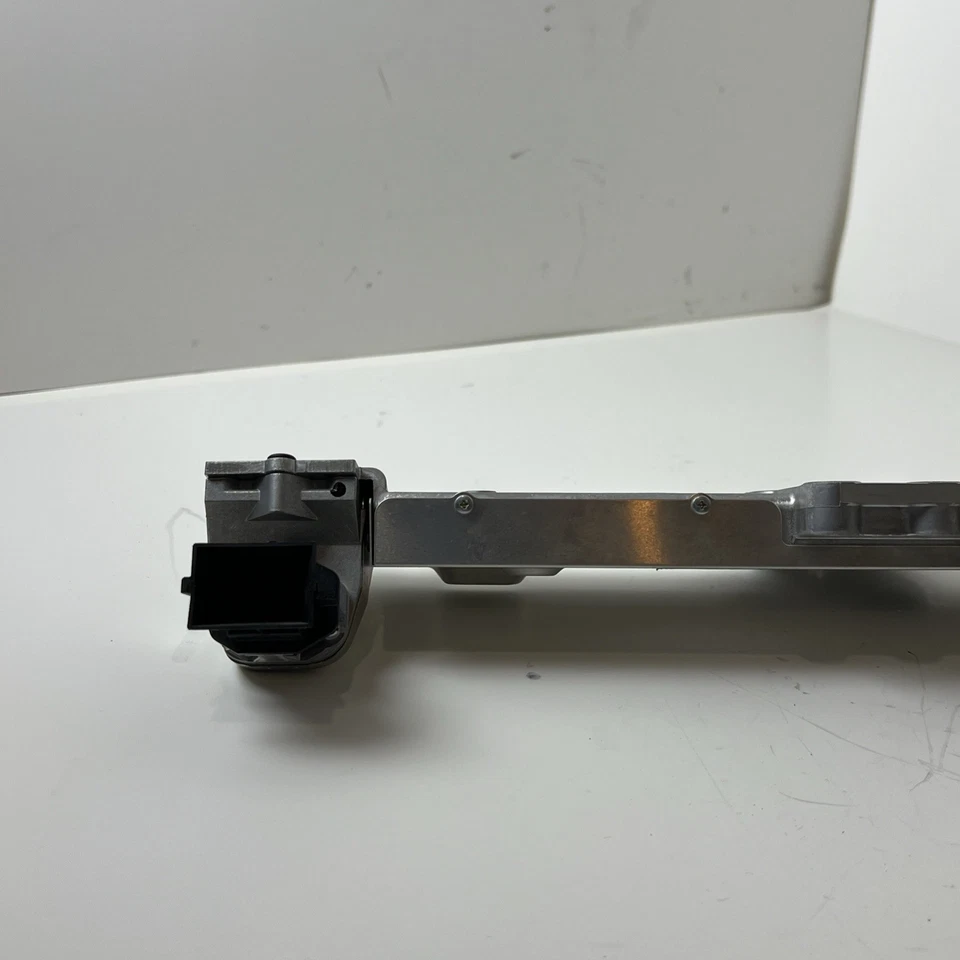 Subaru Outback 2013 parabrisas delantero carril cámara de salida 87501aj031 OEM Foto 2 de 4