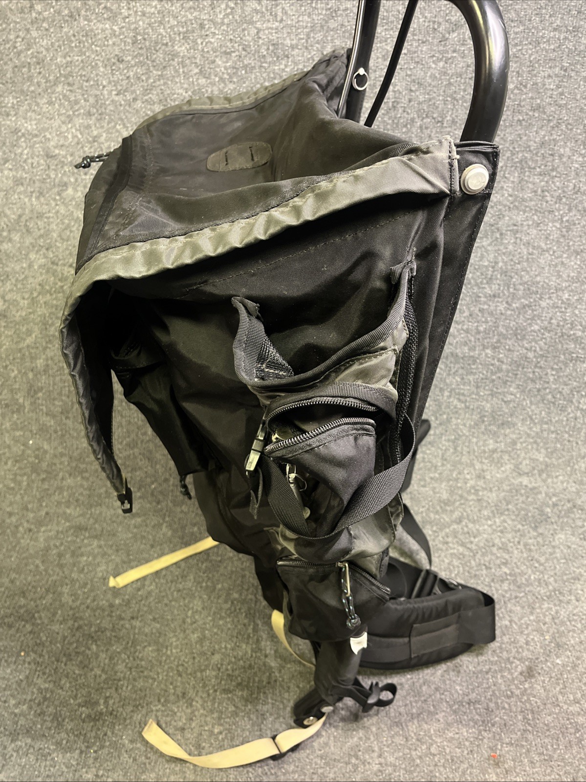 Kelty Yukon Reg 3200 Black Hiking Backpack External Frame