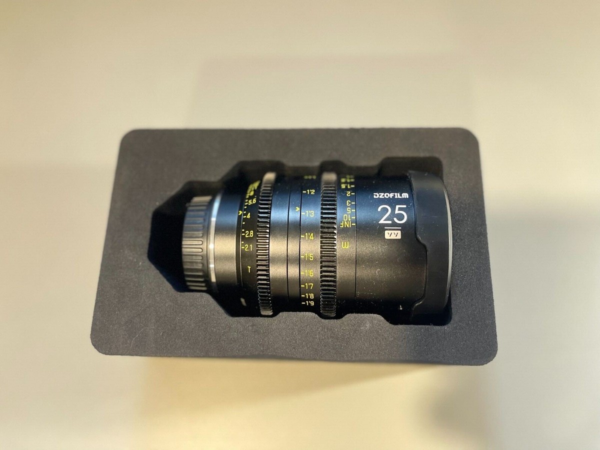 最終価格 DZOFILM VESPID25mm T2.1 EF +PL NEW DZOFilm VESPID 25mm T2.1 Cinema Lens – EF Mount (MINT