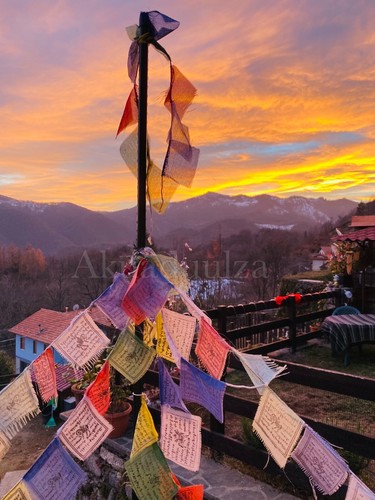 Tibetan Buddhist Prayer Flag, Wind Horse printed, Handmade in Nepal, Hippie Boho - Picture 3 of 7