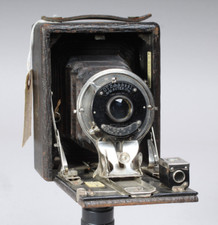 SENECA POCKET 32 FOLDING PLATE CAMERA W WOLLENSAK LENS 3.25" X 4.25" CIRCA 1905