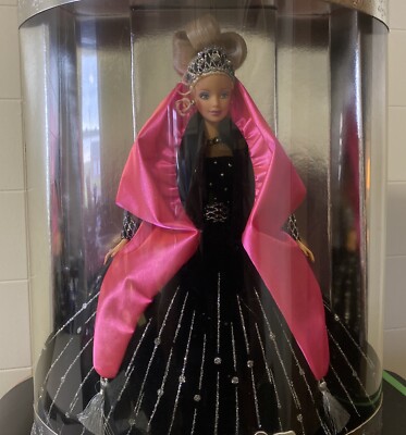 Happy Holidays” 1998 Barbie Doll 20200 Black Velveteen Dress In