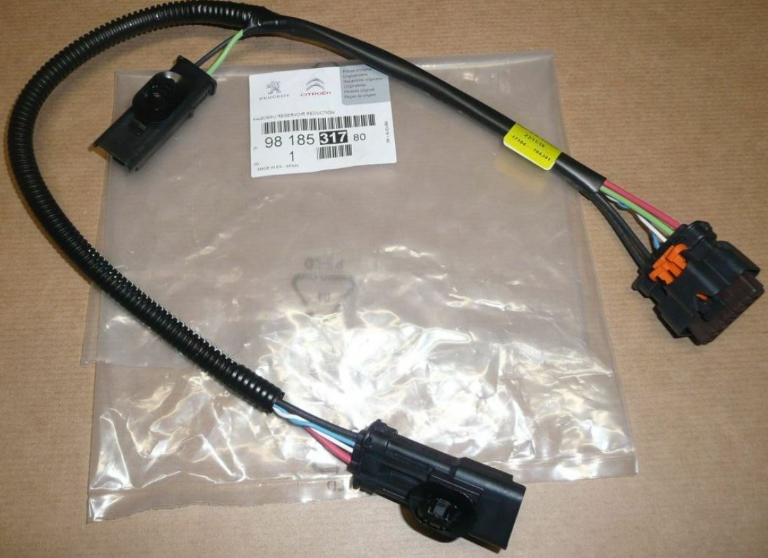 Bouquet de réservoir AdBlue Berlingo Partner 9818531780 PSA