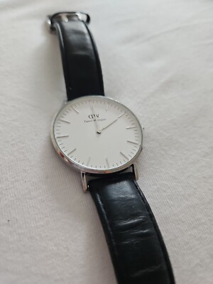 Daniel Wellington Classic 36mm Edelstahl Gehäuse Schwarz Armband
