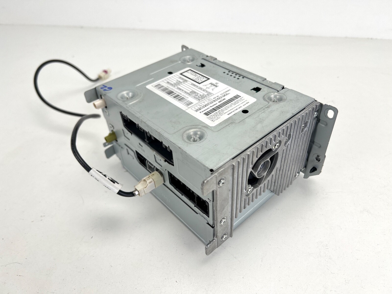 2014 - 2017 Maserati Ghibli Am Fm Cd Radio Media Player OEM 06700301980