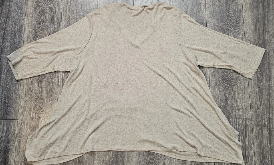 Блузка с V-образным вырезом рукав 3/4 Avenue топ бежевый женский большой размер 30/32 вискозные разрезы - Изображение 2 из 4