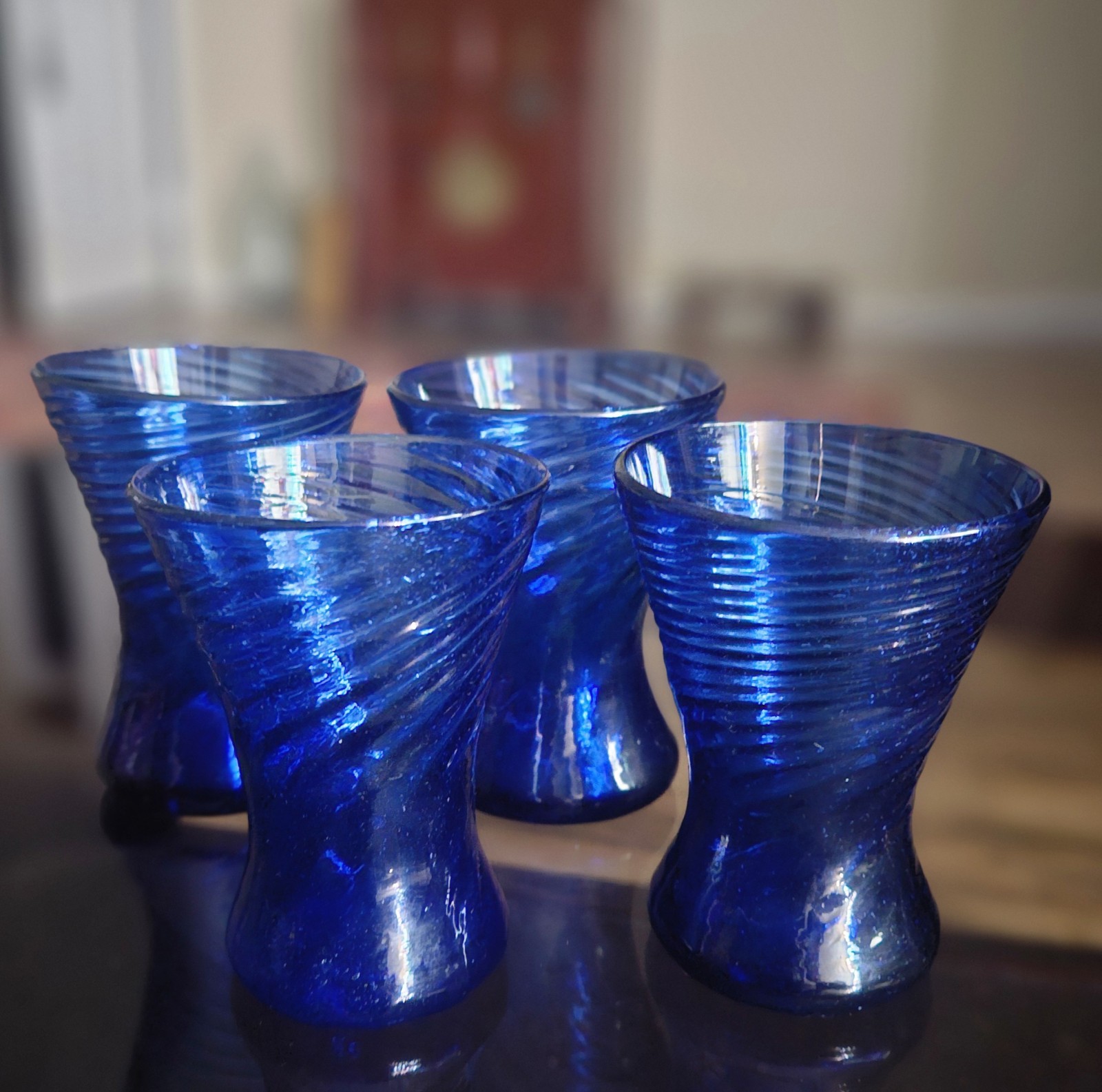 Cobalt Blue Juice Glasses Hand Blown Art Glass Swirl Pattern Set Of (4) Vintage