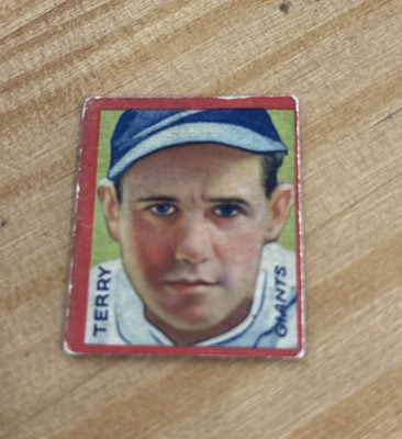 1935 Goudey 4-In-1 Bill Terry Trimmed Out