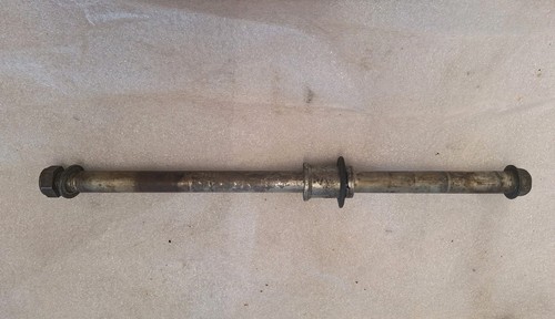 E1. Yamaha TW 125 Radachse hinten Hinterrad Achse Steckachse