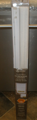 NEW ACHIM CORDLESS HONEYCOMB CELLULAR SHADE 34'' X 64''
