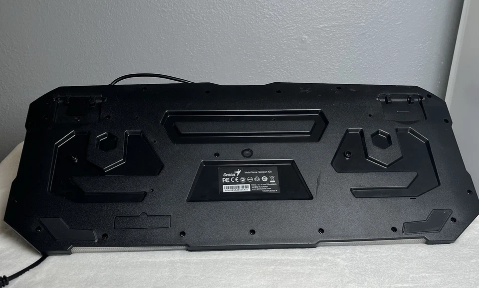 Genius Scorpion G20 Gaming Keyboard Features 7 Distinct Backlight Colors Works - Image 3 of 3