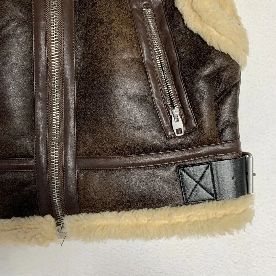 Chaleco Zara Crop Doble Cara Para Mujer XS Marrón Imitación Cuero y Hebilla Corporal de Oveja Foto 4 de 4