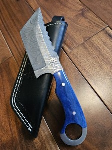 White Deer Damascus Skinner And Hunting Knife With Black Leather Sheath