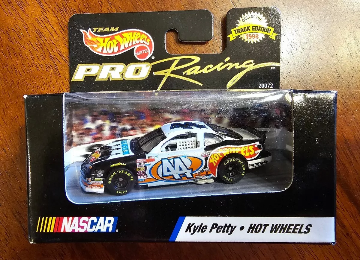 NASCAR HOT WHEELS Track Edition KYLE PETTY BLUES BROTHERS 1 64 DIECAST