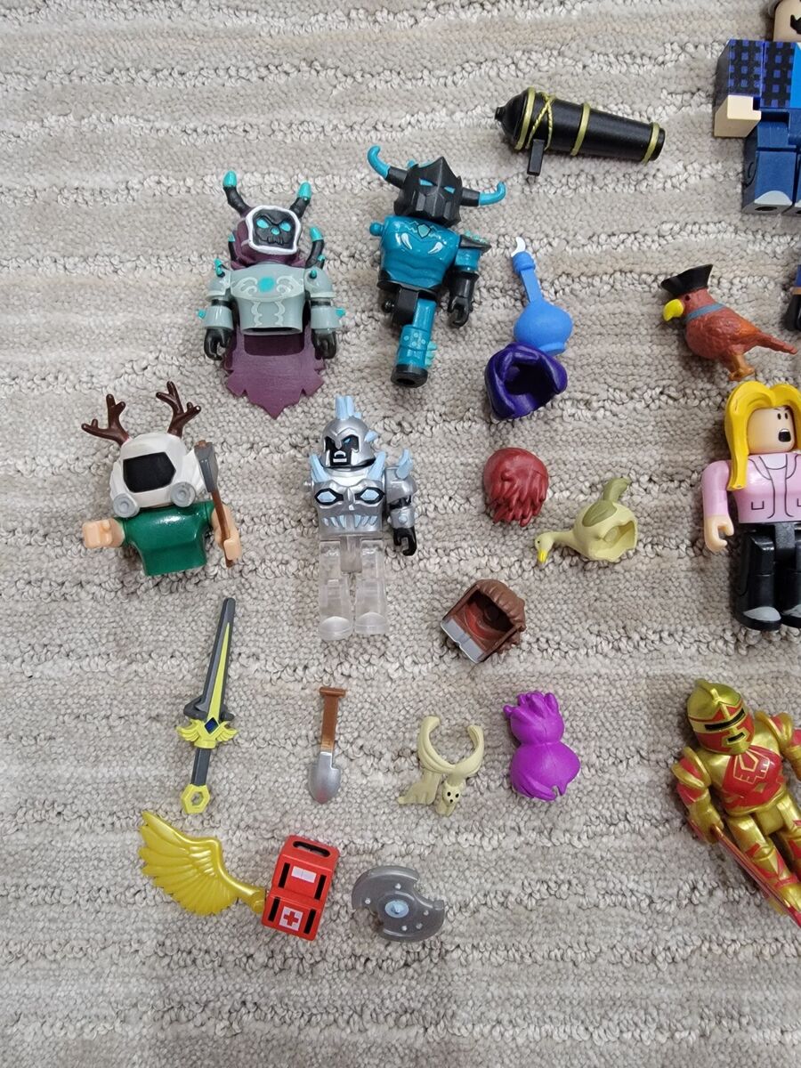 Toy Lot Of Minecraft and Roblox figures