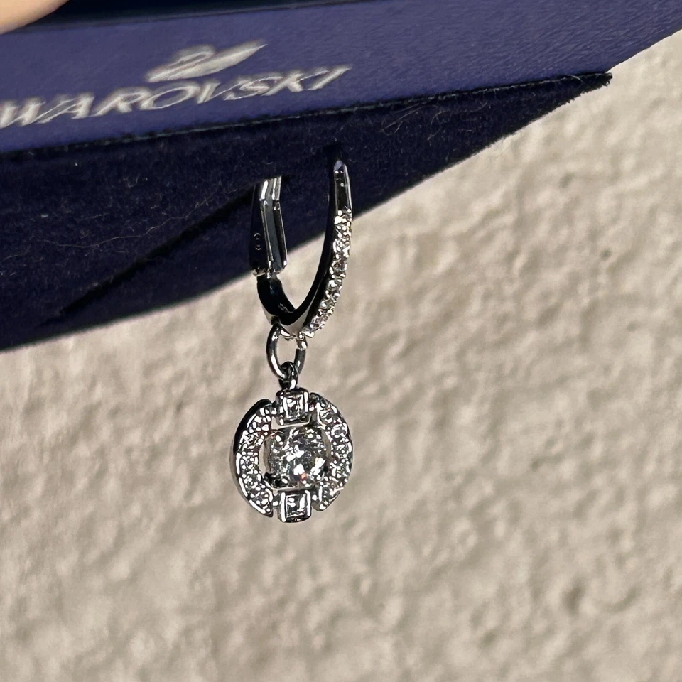 Pendientes colgantes SWAROVSKI Una cristales circonita chapados en rodio 3403 Foto 2 de 4