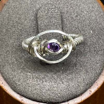 NEW Shiny Magic Rocks Amethyst Ring Size 6 - Violet Radiance