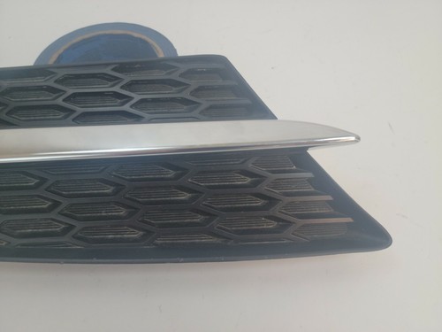 2013 204 2015 Toyota Rav4 front bumper grille OEM RIGHT/PASSENGER SIDE - Picture 4 of 9
