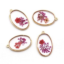 C 8PCS Gold Tone Real Dried Red Daffodil Flower Resin Oval Charm Pendant GBY04