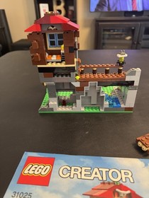 LEGO CREATOR 31025 Mountain Hut 99.8% complete with manuals