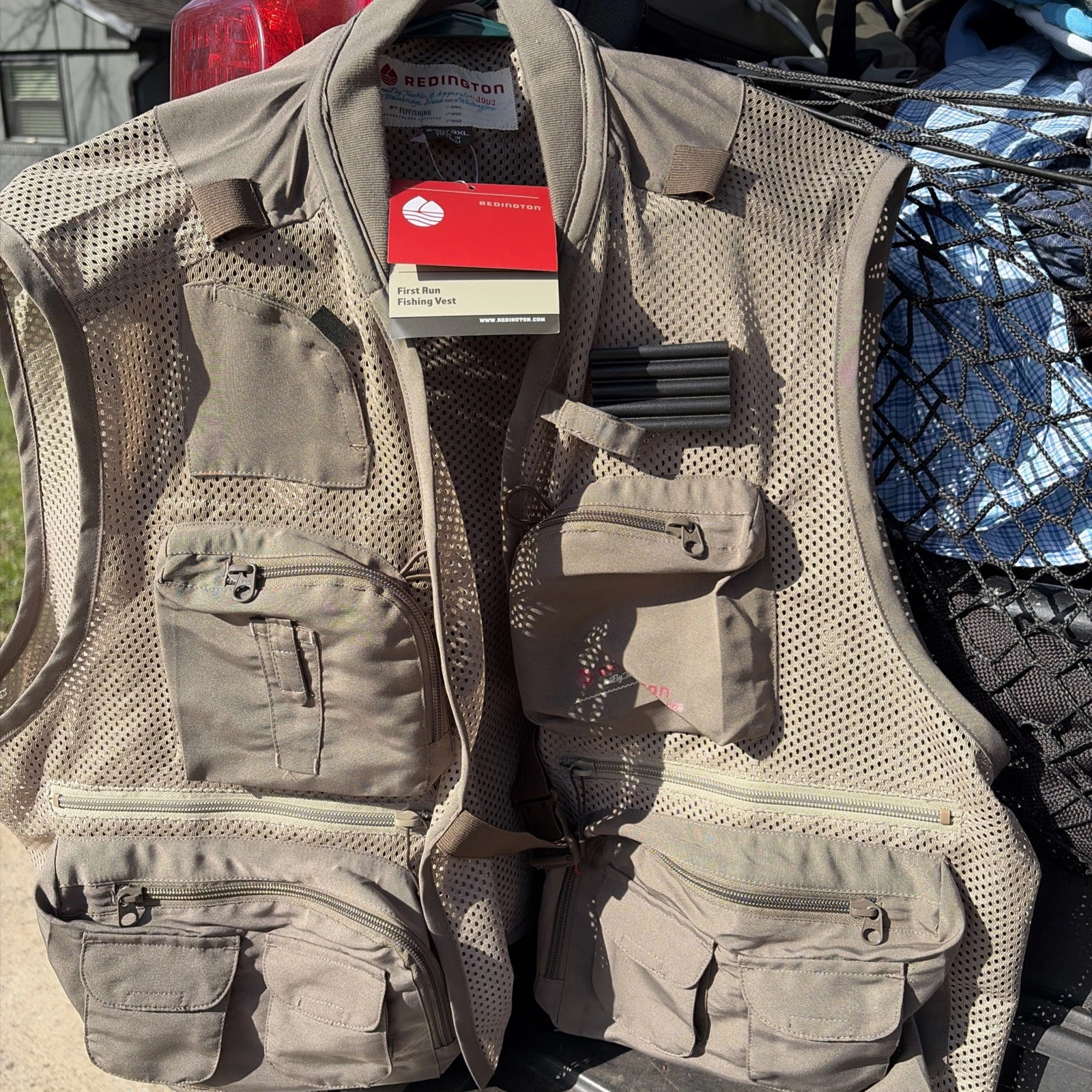 Redington First Run Fishing Wading Vest - Grit Terra Color Size L/XL or 2XL/3XL