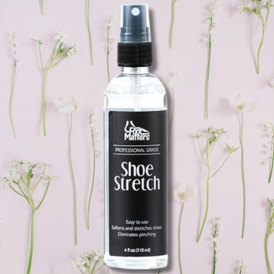 FOOTMATTERS Professional Boot & Shoe Stretch Spray   4 oz